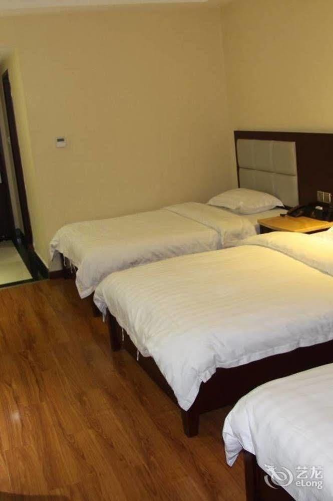 Lu Jiang Tian Yue Hotel Гуанджоу Екстериор снимка