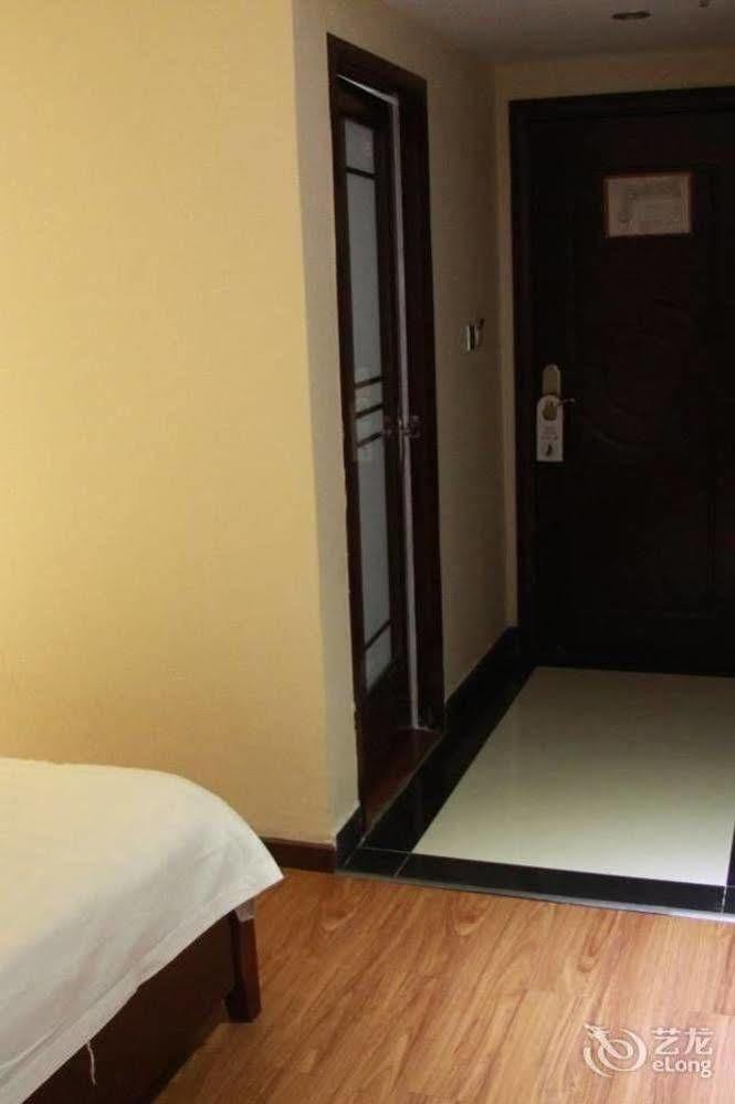 Lu Jiang Tian Yue Hotel Гуанджоу Екстериор снимка